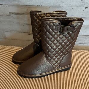 Bear Paw Bronze Furry Lined Women’s Boots